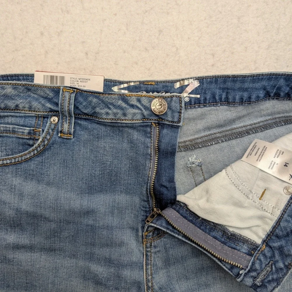NWT Seven7 Weekend Short Womens 14 Blue Medium Wash Frayed Raw Hem Distressed